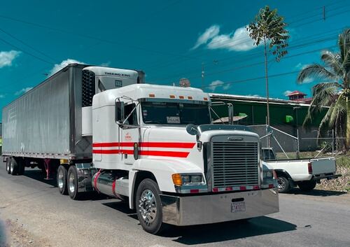 Effortless Moving: The Benefits of Professional Truck Services for Transportation 