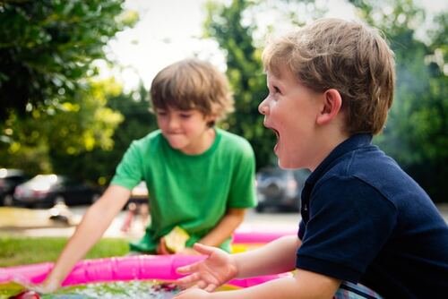 Simple Activities for Outdoor Fun with Kids in Your Backyard